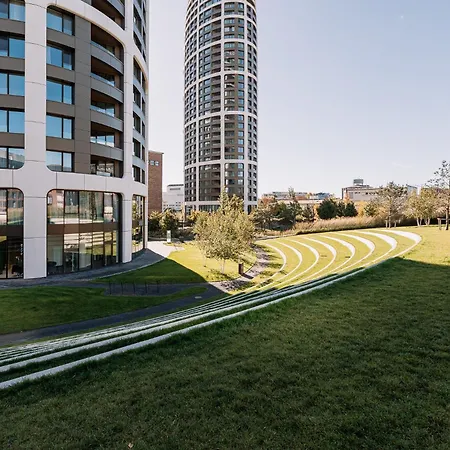 Skau Sky Park Blue By Zaha Hadid 21 Floor 2 Tower Panoramic View Free Parking * 布拉迪斯拉发