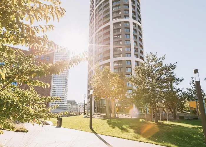 Skau Sky Park Blue By Zaha Hadid 21 Floor 2 Tower Panoramic View Free Parking Братислава