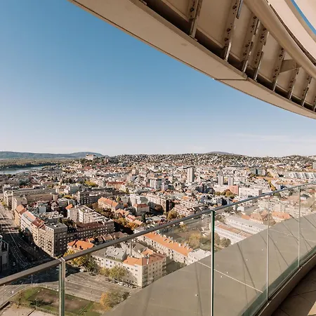 Skau Sky Park Blue By Zaha Hadid 21 Floor 2 Tower Panoramic View Free Parking * ברטיסלאבה